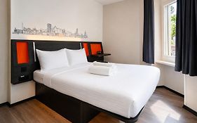 Easyhotel Zuerich City Main Station